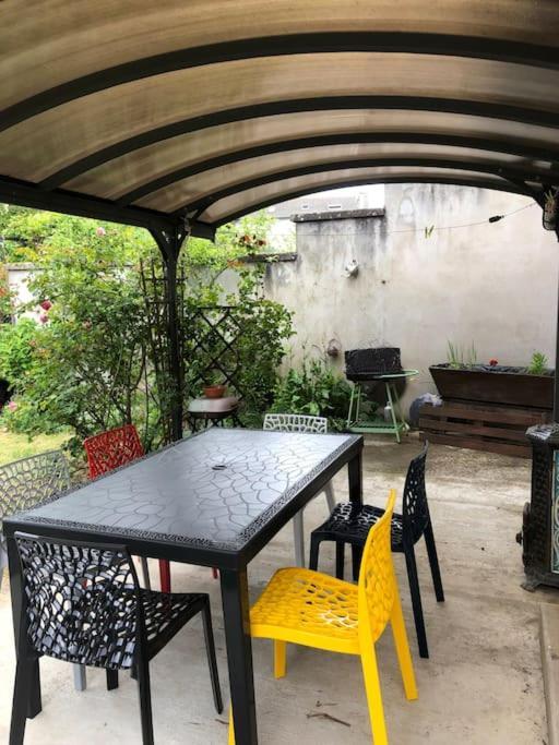 Ibis Rouge Villars-les-Dombes Exterior foto